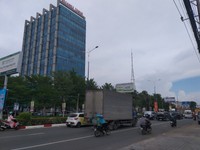 Showroom 13x100m trệt lầu. Đại Lộ Bình Dương - Becamex Showroom 13x100m trệt lầu. Đại Lộ Bình Dương - Becamex