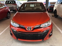 toyota yaris 1.5G màu cam giao ngay toyota yaris 1.5G màu cam giao ngay