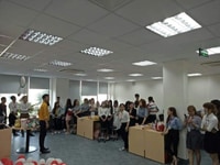 Tuyển gấp nhân viên hành chính văn phòng lao động phổ thông Tuyển gấp nhân viên hành chính văn phòng lao động phổ thông