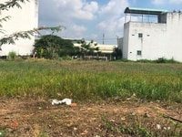 Ngân hàng thanh lý 4 nền đất đẹp, vuông vuốt, shr, gpxd Ngân hàng thanh lý 4 nền đất đẹp, vuông vuốt, shr, gpxd