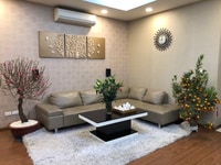 Chính chủ sổ đỏ bán gấp CHCC Star Tower 158m2 4PN 3WC nội thất cao cấp Chính chủ sổ đỏ bán gấp CHCC Star Tower 158m2 4PN 3WC nội thất cao cấp