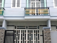 Nhà 100m2 3PN gần chợ Hưng Long Bình Chánh 800tr Nhà 100m2 3PN gần chợ Hưng Long Bình Chánh 800tr