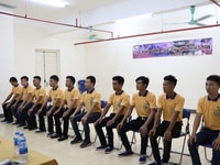 Tuyển nhân viên công nhân làm giờ hành chính Tuyển nhân viên công nhân làm giờ hành chính
