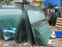 Các loại kính cường lực 8, 10, 12 ly thanh lý cho khách thi công Các loại kính cường lực 8, 10, 12 ly thanh lý cho khách thi công