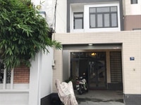 Bán nhà 2lầu, có sân để oto mặt tiền Chương Dương, Linh Chiểu, Thủ Đức Bán nhà 2lầu, có sân để oto mặt tiền Chương Dương, Linh Chiểu, Thủ Đức