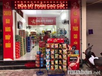 Cần tuyển nhân viên quản lí tại cửa hàng tiện lợi. Cần tuyển nhân viên quản lí tại cửa hàng tiện lợi.