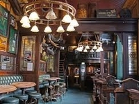Sang nhượng quán cafe mặt phố Nguyễn Hữu Huân cả nhà tuyệt đẹp Sang nhượng quán cafe mặt phố Nguyễn Hữu Huân cả nhà tuyệt đẹp