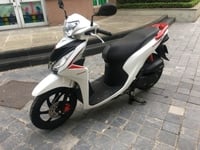 Honda Vision màu trắng smartkey mới 2019 Honda Vision màu trắng smartkey mới 2019