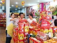 Tuyển nam nữ phụ bán hàng tại Cửa Hàng Tuyển nam nữ phụ bán hàng tại Cửa Hàng
