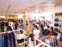 Cần sang nhượng shop house thời trang MT Ng Lương Bằng Quận 7 Cần sang nhượng shop house thời trang MT Ng Lương Bằng Quận 7