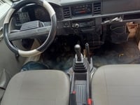 Cần bán Suzuki đời 2004, màu trắng tại Hải Dương Cần bán Suzuki đời 2004, màu trắng tại Hải Dương