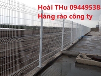 Hàng rào bẻ tam giác 2 đầu mạ kẽm sơn tĩnh điện Hàng rào bẻ tam giác 2 đầu mạ kẽm sơn tĩnh điện