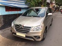 Bán xe Toyota Innova 2016 số sàn màu vàng cát chính chủ. Bán xe Toyota Innova 2016 số sàn màu vàng cát chính chủ.