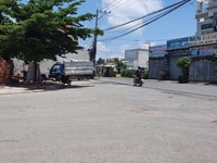 Bán biệt thự 2 mặt tiền ph.tân đông hiệp - dĩ an, DT 743 Bán biệt thự 2 mặt tiền ph.tân đông hiệp - dĩ an, DT 743