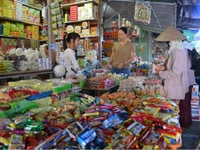 Cửa hàng tạp hoá cần tuyển thêm người phụ bán trong dịp hè Cửa hàng tạp hoá cần tuyển thêm người phụ bán trong dịp hè