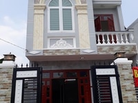Cần bán gấp nhà 1 lầu 1 trệt, cạnh chợ Hưng Long 80m2, giá 1.2 tỷ SHR Cần bán gấp nhà 1 lầu 1 trệt, cạnh chợ Hưng Long 80m2, giá 1.2 tỷ SHR