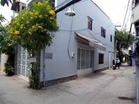 Nhà góc mặt tiền hẻm đang ở cần bán 6 tỷ Nhà góc mặt tiền hẻm đang ở cần bán 6 tỷ