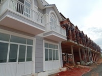 Nhà phố liên kế 1 trệt 1 lầu giá 625 triệu Nhà phố liên kế 1 trệt 1 lầu giá 625 triệu
