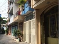 Cần bán gấp nhà HXH đường D2, 4m x 20m trệt 2 lầu, nhà củ sầm uất Cần bán gấp nhà HXH đường D2, 4m x 20m trệt 2 lầu, nhà củ sầm uất
