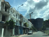 Nhà lầu đầu tư , giá rẻ , sổ hồng riêng , tân uyên Nhà lầu đầu tư , giá rẻ , sổ hồng riêng , tân uyên