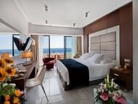 Cho thuê gấp KS MT Nguyễn Cư Trinh quận 1. Gồm 25P giá thuê 140tr/thtr Cho thuê gấp KS MT Nguyễn Cư Trinh quận 1. Gồm 25P giá thuê 140tr/thtr