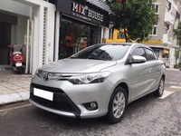 Gia đình cần bán xe TOYOTA vios 2017, số tự động, màu bạc Gia đình cần bán xe TOYOTA vios 2017, số tự động, màu bạc