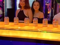 Cần tuyển gấp nhân viên phục vụ(bao ăn ở). Cần tuyển gấp nhân viên phục vụ(bao ăn ở).