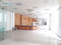 Cho thuê tầng 1 Nguyễn Trãi 180m2, mt 7m, phù hợp showroom,thời trang Cho thuê tầng 1 Nguyễn Trãi 180m2, mt 7m, phù hợp showroom,thời trang