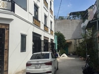 Bán gấp nhà 2 lầu mẫu hiện đại, HXH, sổ hồng sang tên, giá chỉ 1,37 tỷ Bán gấp nhà 2 lầu mẫu hiện đại, HXH, sổ hồng sang tên, giá chỉ 1,37 tỷ