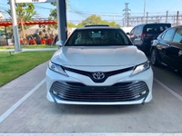 Toyota Camry 2.5Q màu trắng,đỏ-Nhập Thái Lan-Chỉ từ 400 triệu nhận xe Toyota Camry 2.5Q màu trắng,đỏ-Nhập Thái Lan-Chỉ từ 400 triệu nhận xe