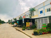 Nhà phố thương mại- trường đại học việt đức 500m-mỹ phước 3-bến cát Nhà phố thương mại- trường đại học việt đức 500m-mỹ phước 3-bến cát