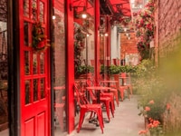 Chính chủ sang nhượng quán cafe phong cách châu âu, shop thời trang HQ Chính chủ sang nhượng quán cafe phong cách châu âu, shop thời trang HQ