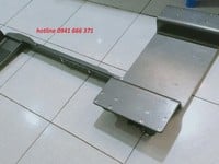 Tìm mua bàn nâng xe moto chân chống giữa Tìm mua bàn nâng xe moto chân chống giữa