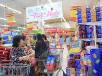 Cửa hàng tiện lợi tuyển gấp nhân viên nam nữ bán hàng Cửa hàng tiện lợi tuyển gấp nhân viên nam nữ bán hàng