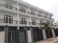 Nhà liền kề ROYAL HOME 80m2 1 trệt 2 lầu mặt tiền DT835 SHR giá rẻ. Nhà liền kề ROYAL HOME 80m2 1 trệt 2 lầu mặt tiền DT835 SHR giá rẻ.