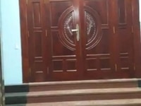 Cần tuyển Thợ Mộc làm cửa và tủ bếp gỗ tự nhiên Cần tuyển Thợ Mộc làm cửa và tủ bếp gỗ tự nhiên