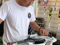 Đan vợt tennis chuyên nghiệp lấy liền hoặc hẹn giờ theo yêu cầu Đan vợt tennis chuyên nghiệp lấy liền hoặc hẹn giờ theo yêu cầu
