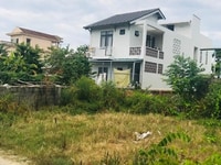 Cần bán lô đất cho cặp vợ chồng trẻ muốn ra riêng gần ngay trung tâm Cần bán lô đất cho cặp vợ chồng trẻ muốn ra riêng gần ngay trung tâm