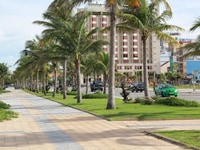 Bán đất biển, đường Loseby, đường 10,5m, hướng Bắc. Bán đất biển, đường Loseby, đường 10,5m, hướng Bắc.
