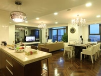 Cho thuê CHCC Gold season, 110m2, 3 PN sáng, full nội thất, view đẹp Cho thuê CHCC Gold season, 110m2, 3 PN sáng, full nội thất, view đẹp