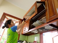 Tuyển nữ giúp việc nhà toàn thời gian Tuyển nữ giúp việc nhà toàn thời gian
