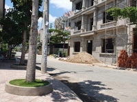 Chính chủ bán biệt ph tân đông hiệp, mặt tiền dt743 Chính chủ bán biệt ph tân đông hiệp, mặt tiền dt743