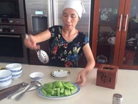 Gia đình đang cần thuê người giúp việc chăm bà, bà năm nay 75 tuổi Gia đình đang cần thuê người giúp việc chăm bà, bà năm nay 75 tuổi