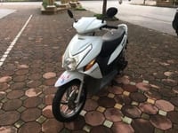 Honda Click màu trắng nguyên bản đi từ 2015 Honda Click màu trắng nguyên bản đi từ 2015