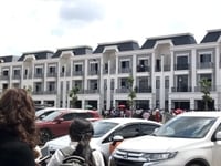 Nhà Mặt Tiền Hùng Vương Tân an , SHR , 5x20 . Giá ưu đãi Nhà Mặt Tiền Hùng Vương Tân an , SHR , 5x20 . Giá ưu đãi
