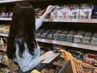Cửa Hàng Tiện Lợi cần nam nữ phụ đứng bán hàng Cửa Hàng Tiện Lợi cần nam nữ phụ đứng bán hàng
