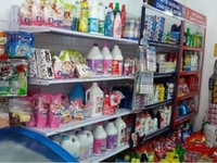 Cửa hàng cần tuyển 2 bạn vui vẻ , nhiệt tình Cửa hàng cần tuyển 2 bạn vui vẻ , nhiệt tình