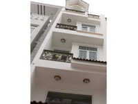 Cho thuê khách sạn 126 Đề Thám, Q.1. 6x22m, hầm 7 lầu, 29 phòng Cho thuê khách sạn 126 Đề Thám, Q.1. 6x22m, hầm 7 lầu, 29 phòng