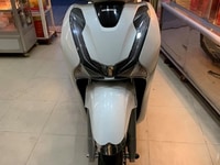 Bán xe cao cấp xe SH màu trắng của giới thượng lưu Bán xe cao cấp xe SH màu trắng của giới thượng lưu