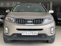 Cần bán Sorento 2.4AT model 2017, màu vàng, biển SG, xe đẹp. Cần bán Sorento 2.4AT model 2017, màu vàng, biển SG, xe đẹp.
